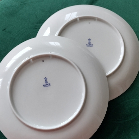 Set of 2 Charming Vintage Decorative Plates with Children Motives Kaiser Germany - Picture 4 of 7